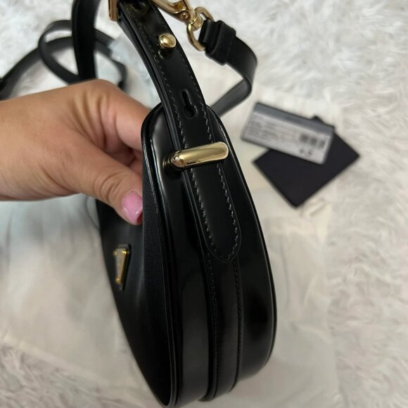 PRADA Re-Nylon Spazzolato Arque Shoulder Bag in Black - Picture 6 of 13